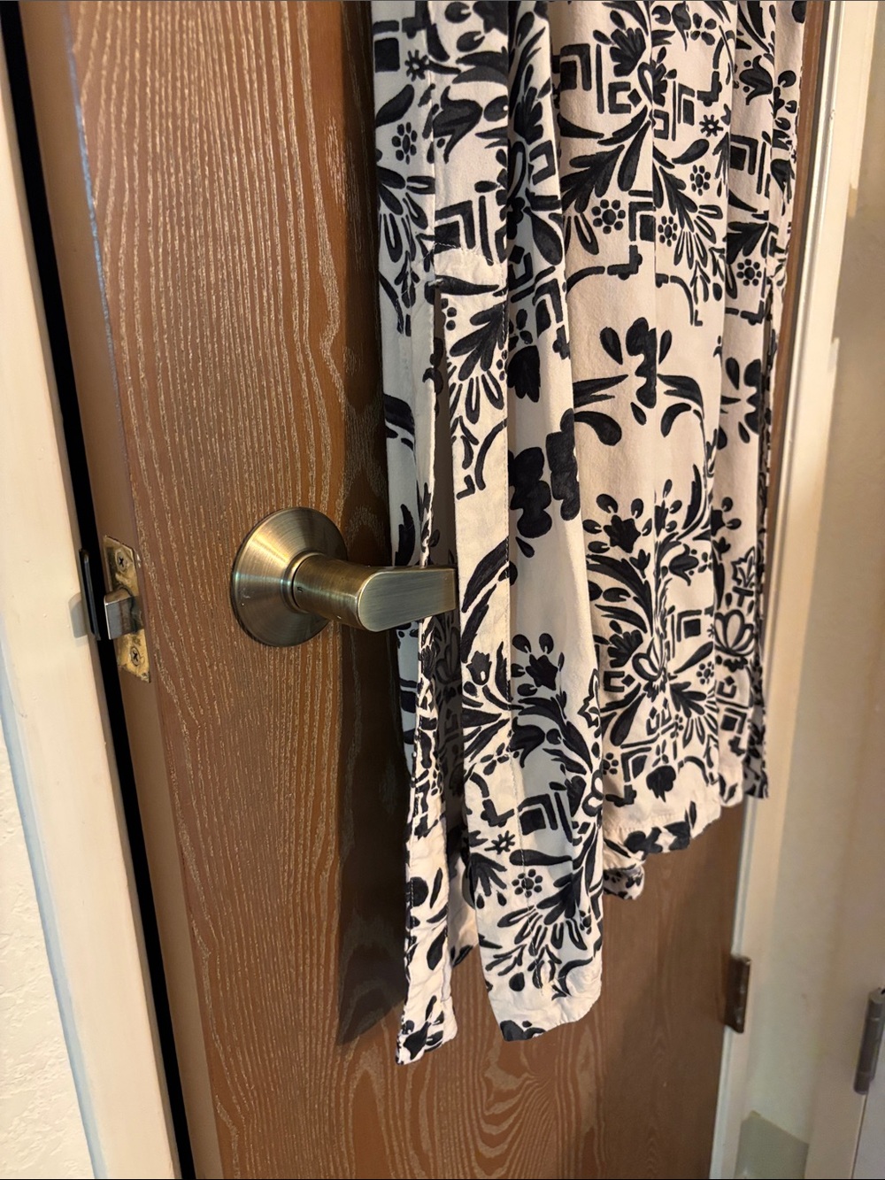 Women's Cream and Black Printed Maxi Dress - Picture 5 of 5